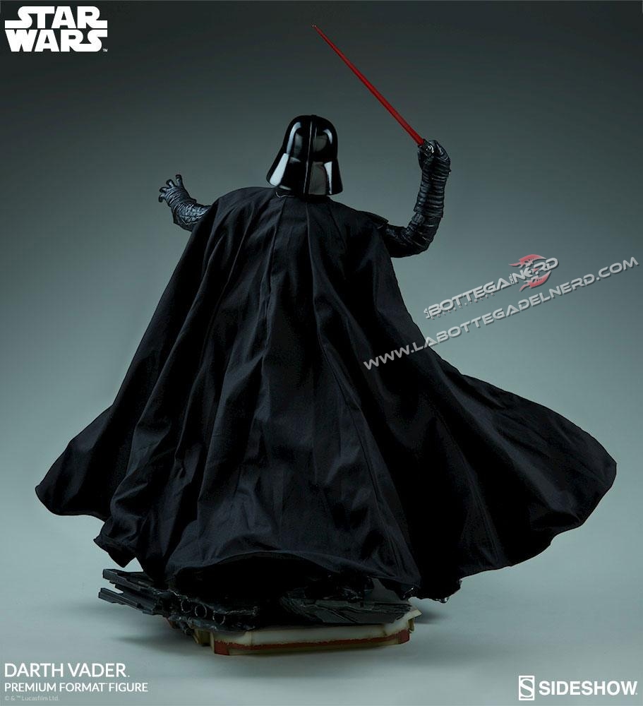 Star Wars Rogue One - Premium Format Darth Vader 64cm - immagine 4