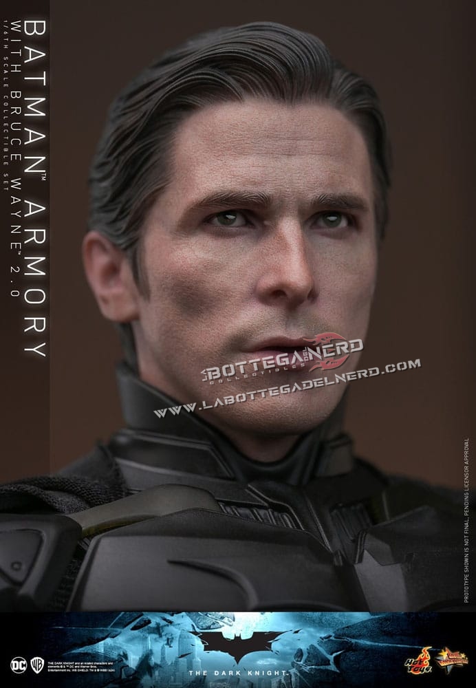 The Dark Knight Rises - Diorama 1/6 Batman Armory with Bruce Wayne (2.0) 30cm - immagine 5