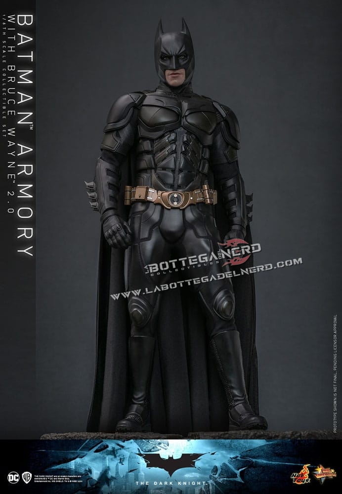 The Dark Knight Rises - Diorama 1/6 Batman Armory with Bruce Wayne (2.0) 30cm - immagine 3