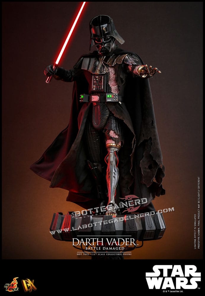 Star Wars - Action Figure 1/6 Darth Vader (Battle Damaged) 35cm - immagine 4