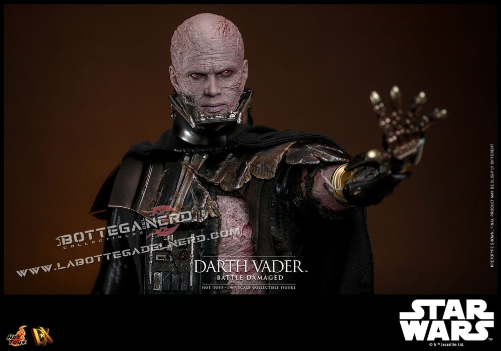 Star Wars - Action Figure 1/6 Darth Vader (Battle Damaged) 35cm - immagine 6