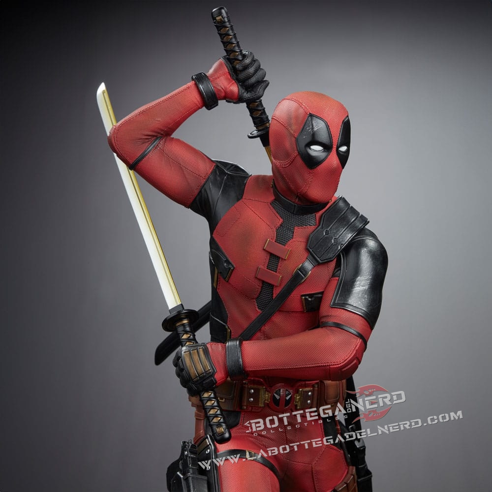 Deadpool & Wolverine - Legacy Replica Statue 1/4 Deadpool 58cm - immagine 3