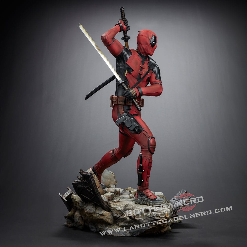 Deadpool & Wolverine - Legacy Replica Statue 1/4 Deadpool 58cm - immagine 7
