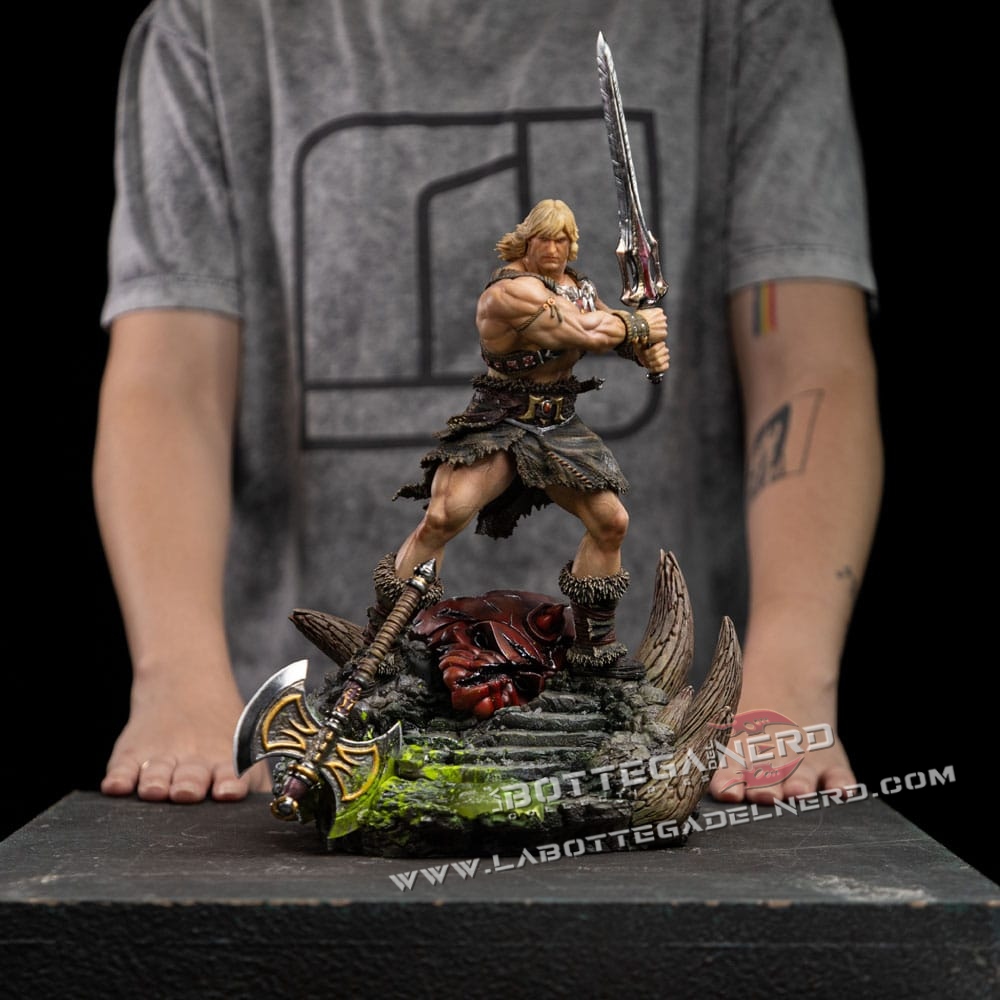Masters of the Universe - Statue 1/10 He-Man Unleashed 34cm - immagine 9