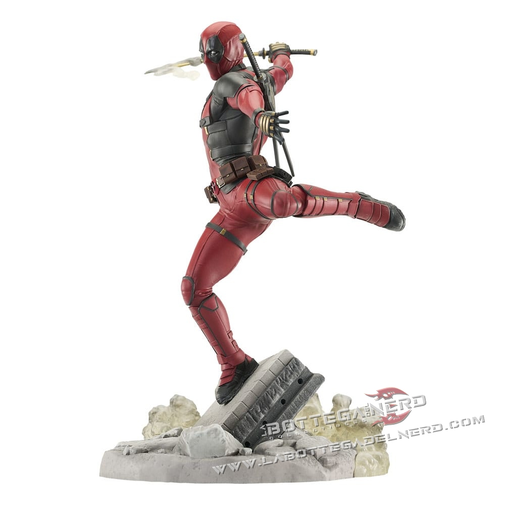 Deadpool & Wolverine - Gallery PVC Statue Deadpool 25cm - immagine 4