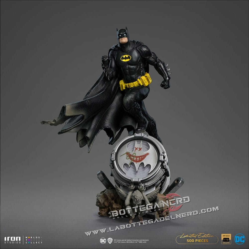 DC Comics - Statue 1/10 Batman Deluxe (Black Version Exclusive) 30cm - immagine 4
