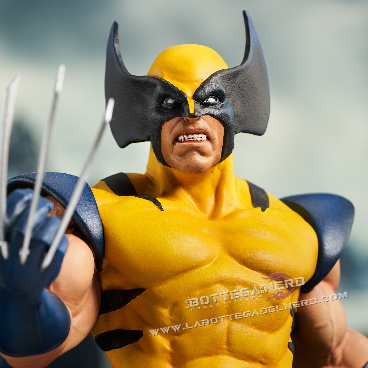MARVEL - Wolverine (Yellow Outfit) Bust 2024 SDCC 15cm - immagine 2