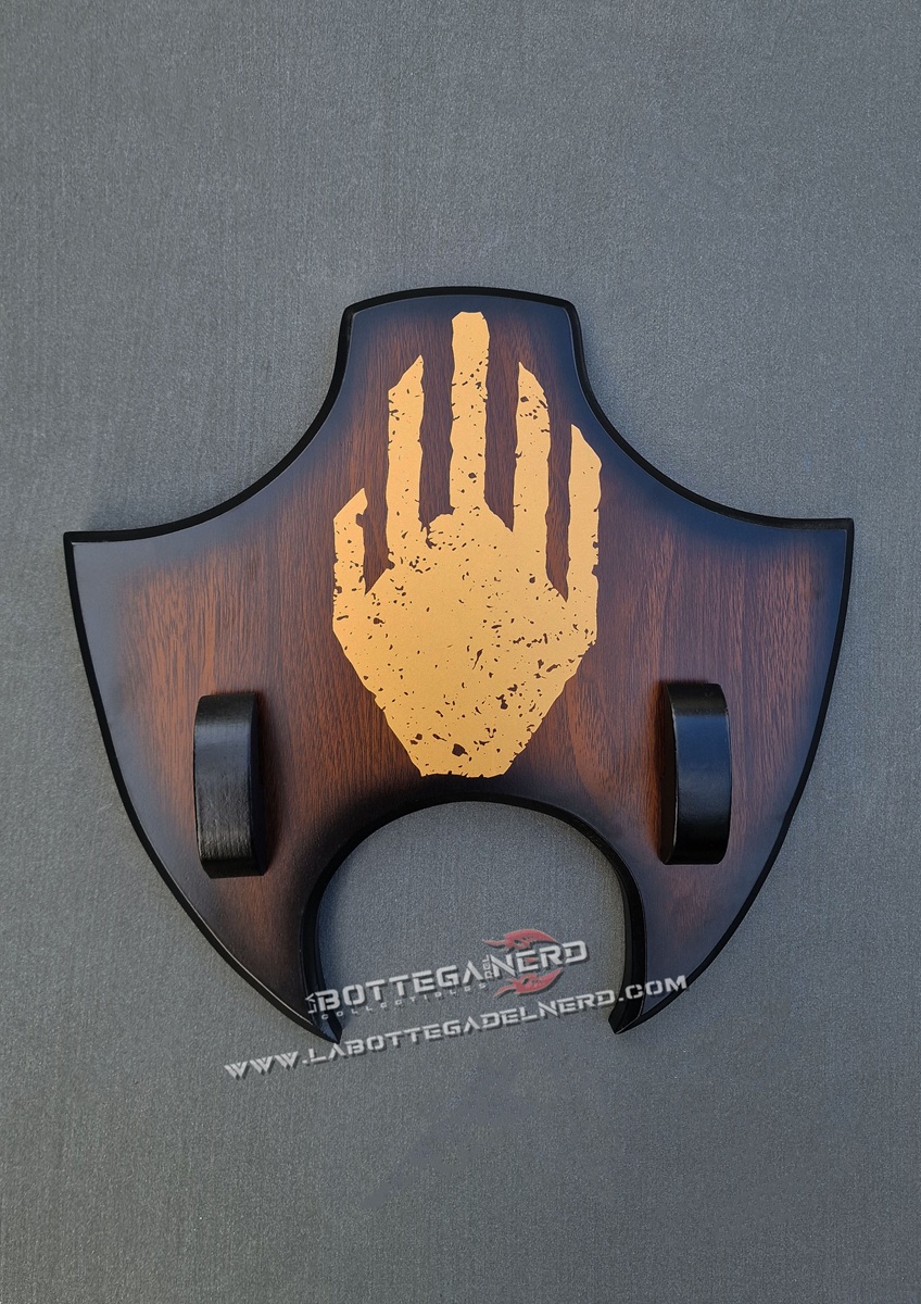 The Lord of the Rings - Uruk-hai Sword con pannello in legno - immagine 8
