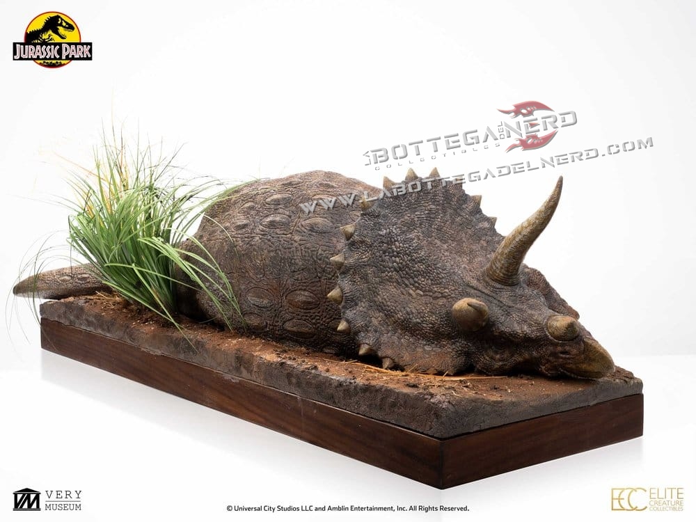 Jurassic Park - Maquette 1/8 Sick Triceratops 96cm - immagine 3