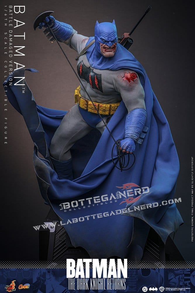 Batman Dark Knight Returns - Hot Toys Action Figure 1/6 32cm - immagine 2