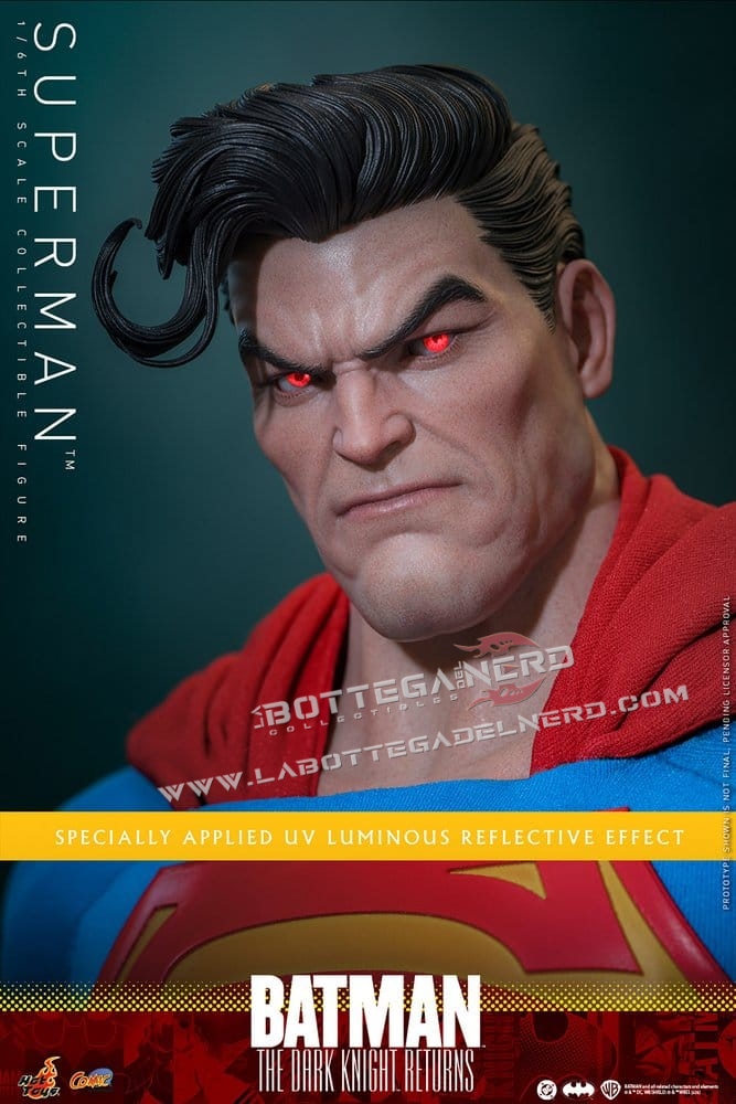 Superman - Hot Toys Dark Knight Returns Action Figure 1/6 34cm - immagine 10