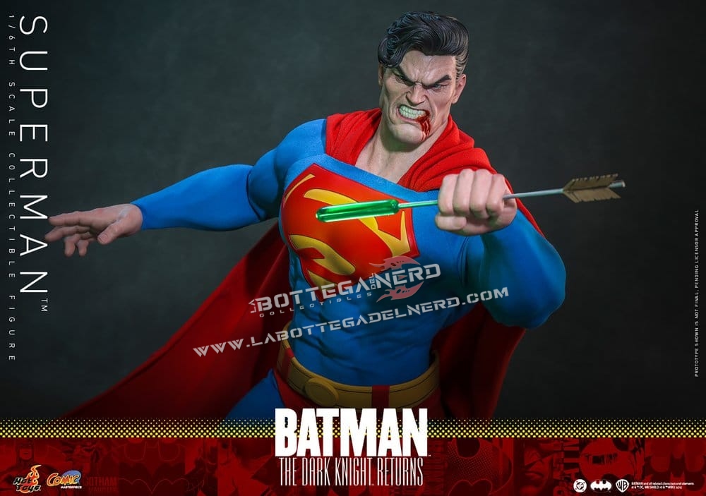 Superman - Hot Toys Dark Knight Returns Action Figure 1/6 34cm - immagine 6